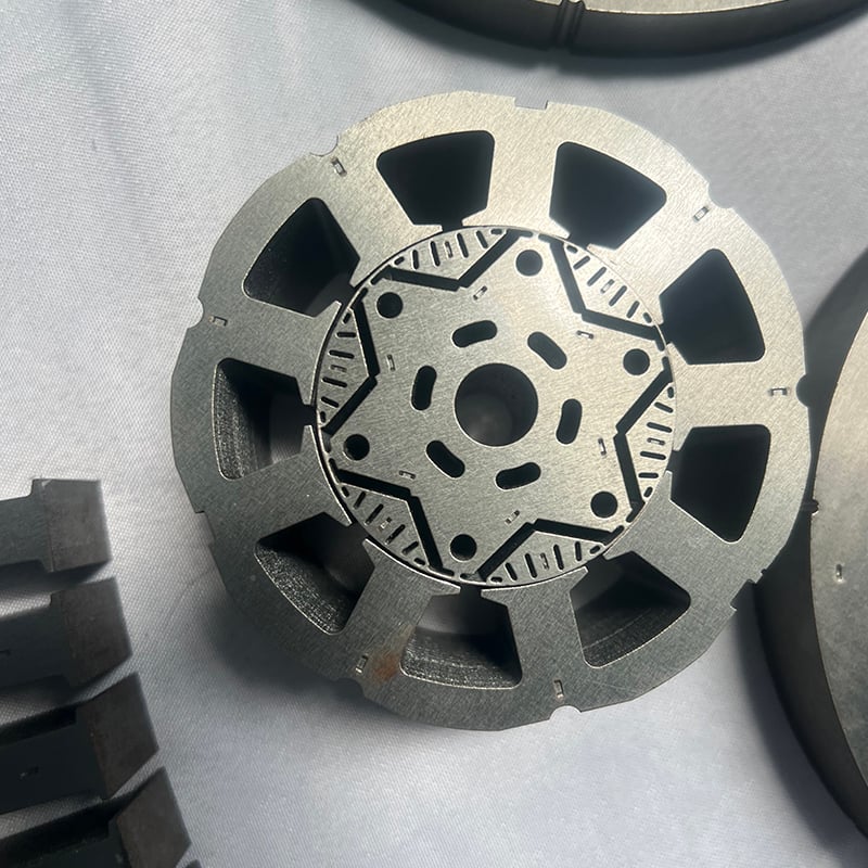 CNC laser cutter for metal
