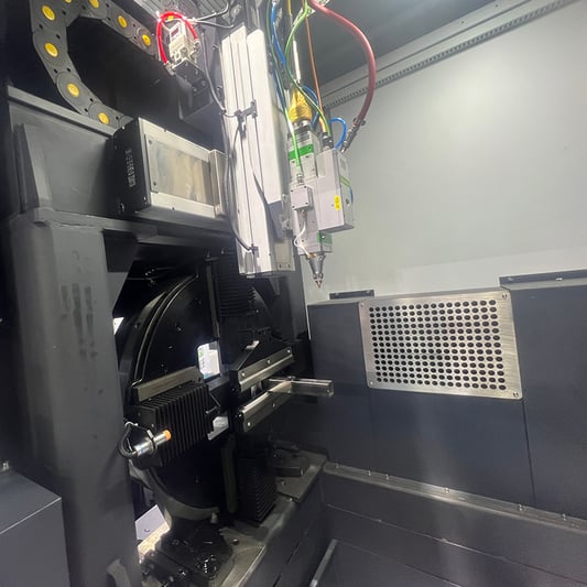 CNC laser cutter for metal
